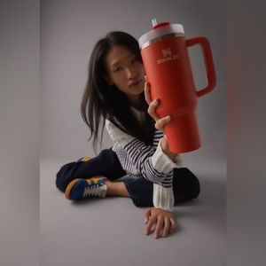 NWT Stanley Quencher 2.0 FlowState 40 oz Tumbler